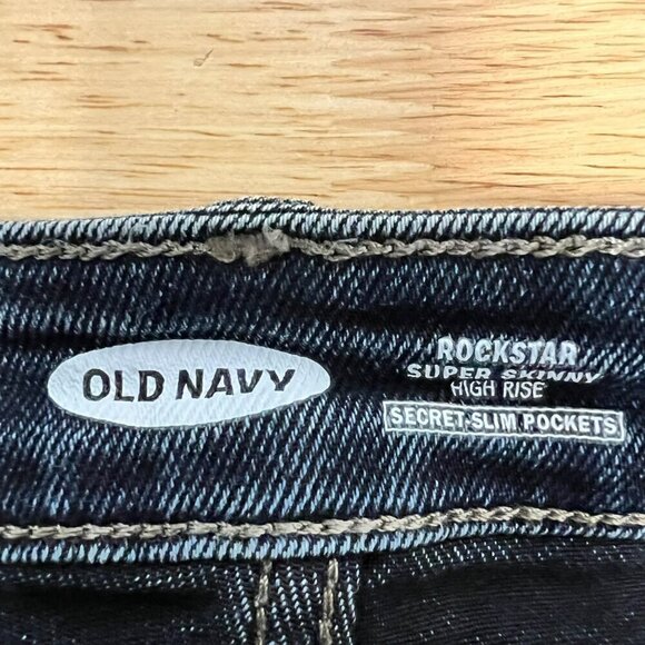 Old Navy Women’s Rockstar Super Skinny Jeans Distressed Size 0 - Picture 8 of 9